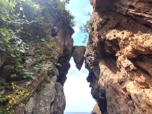 弁慶のはさみ岩