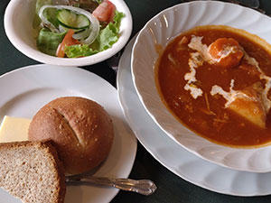 ロシア料理サモワァール