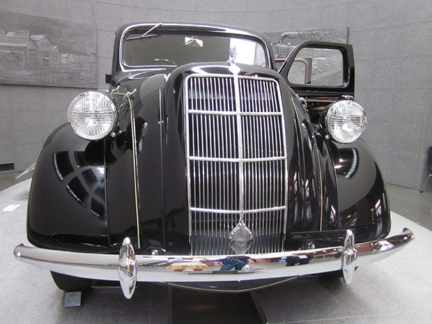 トヨダAA型乗用車