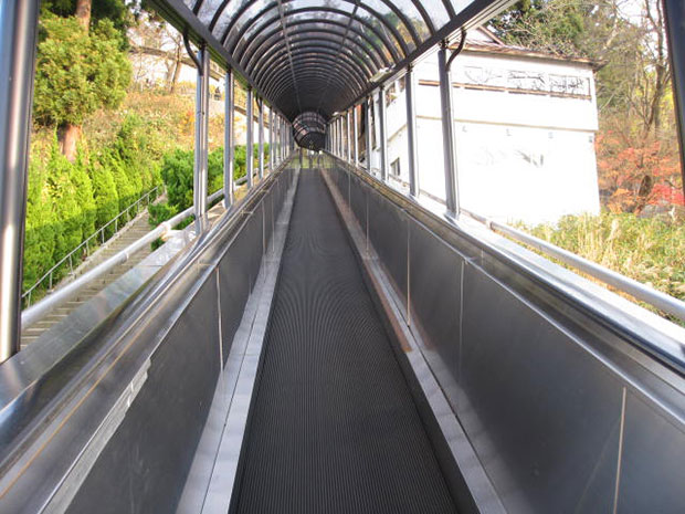 飯盛山 スロープコンベア