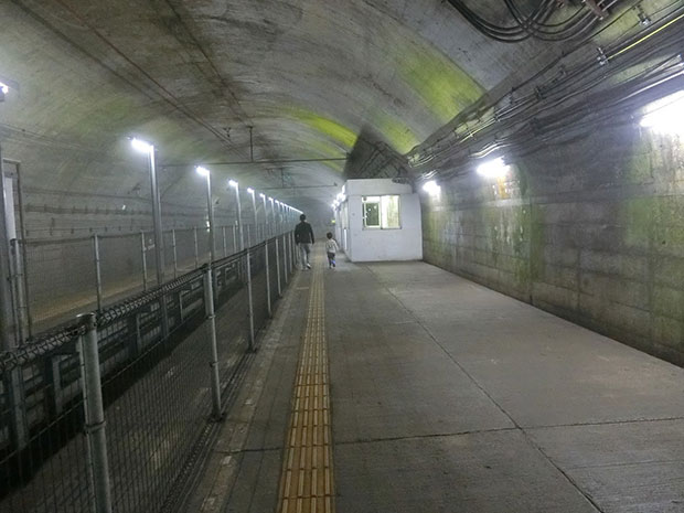 土合駅 1番線ホーム