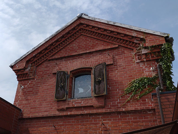 レンガ造りの蔵