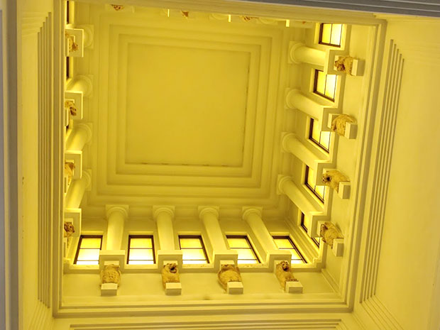 大倉山記念館 吹き抜け