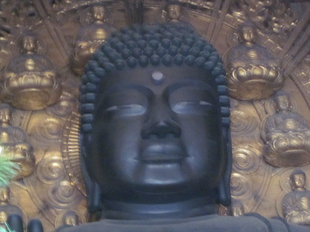 東大寺盧舎那仏