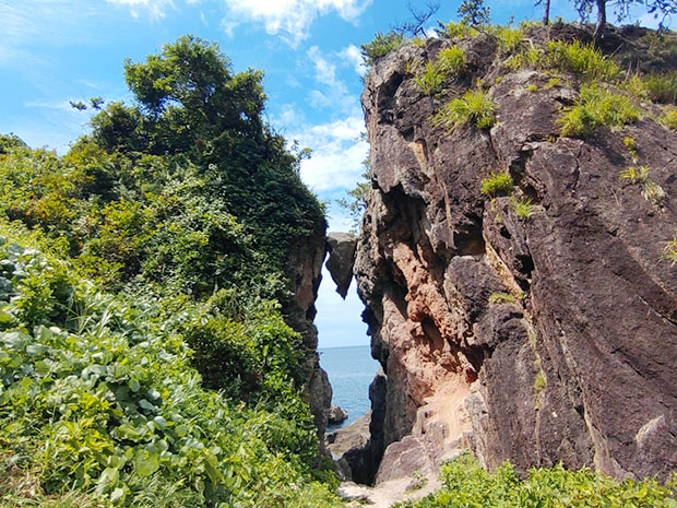 弁慶のはさみ岩