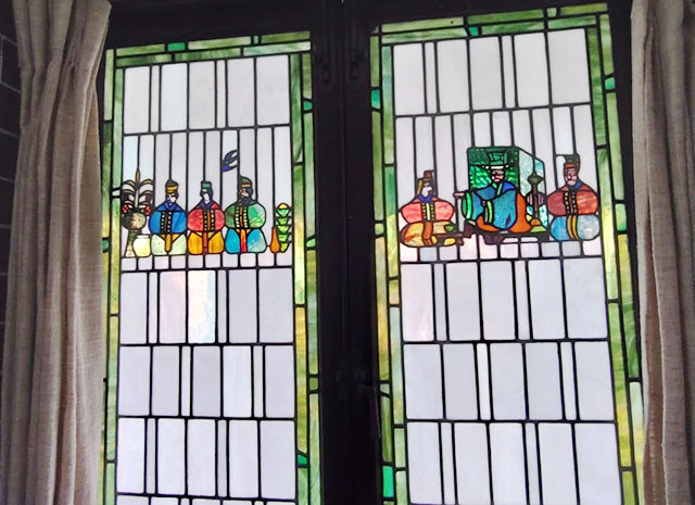誠之堂 ステンドグラス