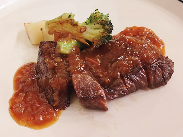 ペンション メモリア 肉料理