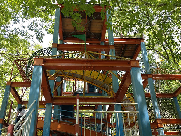 虹の郷 インディアン砦