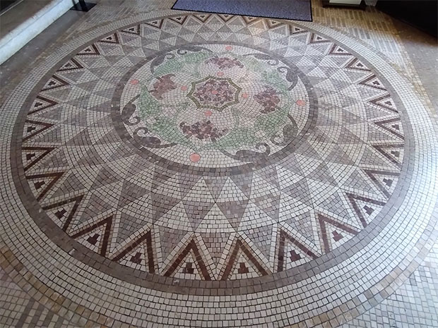 旧朝香宮邸 玄関床 モザイク