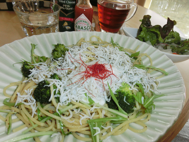 水辺のカフェテラス 季節のパスタ