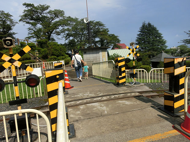 千手山公園 踏切
