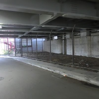 柴崎体育館駅高架下