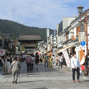 善光寺仲見世通り