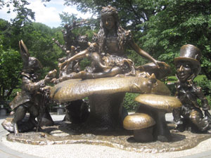 NYセントラルパーク 不思議の国のアリス