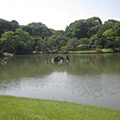 六義園
