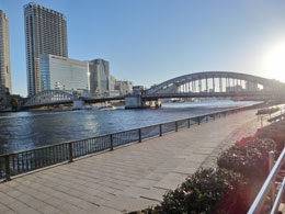 隅田川散歩 勝鬨橋