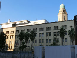 横浜散歩 クイーンの塔