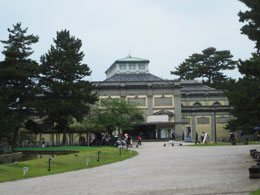 奈良国立博物館