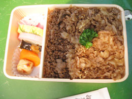 駅弁 米沢牛弁当